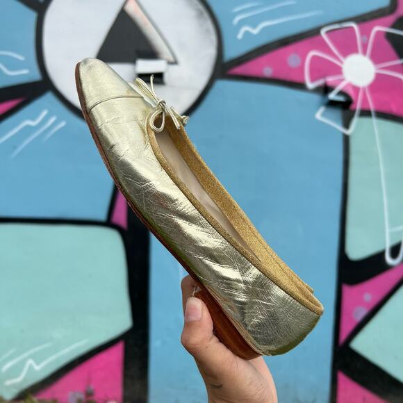 Chanel Vintage Gold Metallic Leather Flats Size 39 - Picture 9 of 16